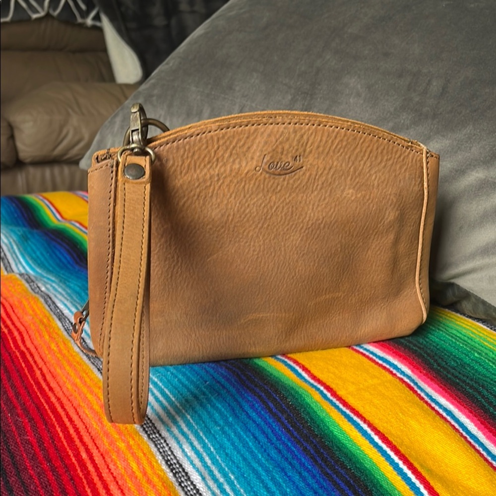 Love 41 - Leather Organizer Clutch